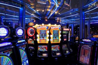 Wolf Gold live dealer in action Wolf Gold live dealer in action